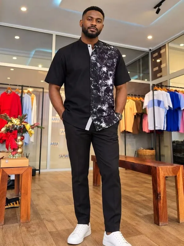 Chemise noire, demi-pan marbré